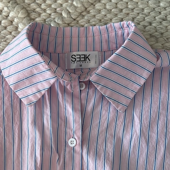SEEK the label Adorable Pink pinstripe Cropped Top - Picture 4 of 5